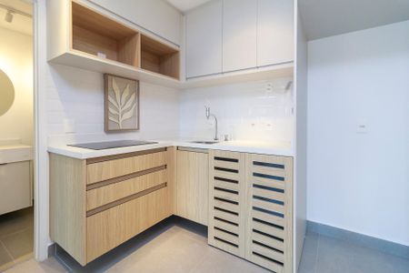 Cozinha de apartamento à venda com 1 quarto, 43m² em Santo Amaro, São Paulo