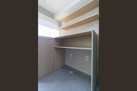 Apartamento à venda com 43m², 1 quarto e 1 vaga Apartamento à venda com 43m², 1 quarto e 1 vagaSala - Varanda