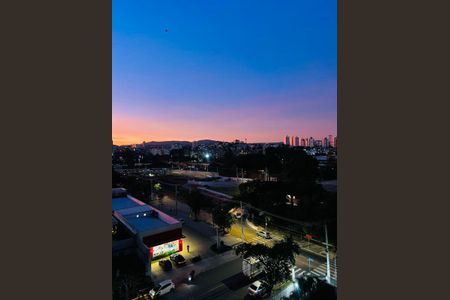 Apartamento à venda com 70m², 2 quartos e 1 vagaVista