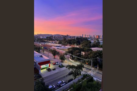 Apartamento à venda com 70m², 2 quartos e 1 vagaVista