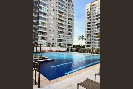 Apartamento à venda com 70m², 2 quartos e 1 vagaÁrea comum - Piscina