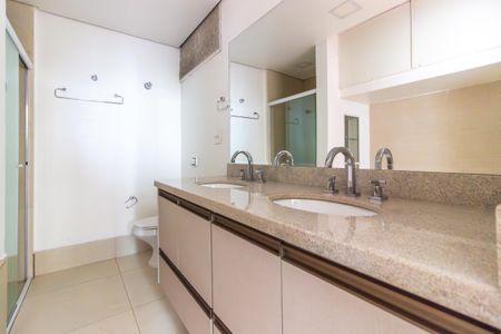 Apartamento à venda com 170m², 4 quartos e 1 vagaBanheiro da Suíte