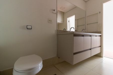 Apartamento à venda com 170m², 4 quartos e 1 vagaBanheiro da Suíte