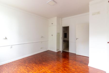 Apartamento à venda com 170m², 4 quartos e 1 vagaSuíte