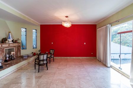 Casa à venda com 600m², 5 quartos e 6 vagas Casa à venda com 600m², 5 quartos e 6 vagasSala 1