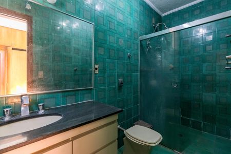 Casa à venda com 600m², 5 quartos e 6 vagas Casa à venda com 600m², 5 quartos e 6 vagasBanheiro da Suite 2