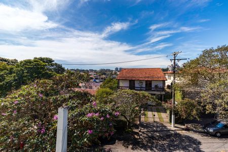 Casa à venda com 600m², 5 quartos e 6 vagas Casa à venda com 600m², 5 quartos e 6 vagasVaranda da Suite 1