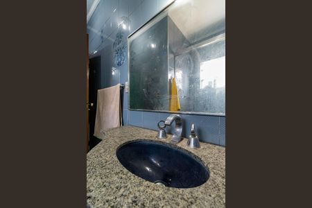 Casa à venda com 600m², 5 quartos e 6 vagas Casa à venda com 600m², 5 quartos e 6 vagasBanheiro da Suite 4