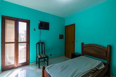 Casa à venda com 600m², 5 quartos e 6 vagas Casa à venda com 600m², 5 quartos e 6 vagasSuite 3