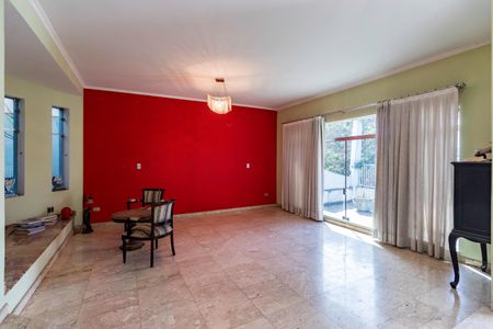 Casa à venda com 600m², 5 quartos e 6 vagas Casa à venda com 600m², 5 quartos e 6 vagasSala 1