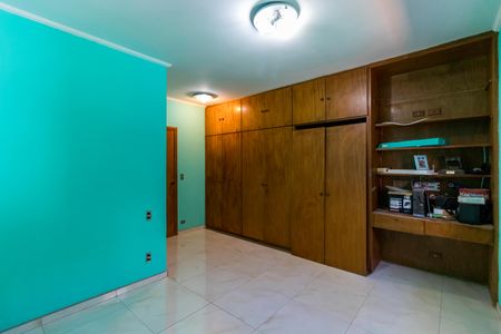 Casa à venda com 600m², 5 quartos e 6 vagas Casa à venda com 600m², 5 quartos e 6 vagasSuite 4