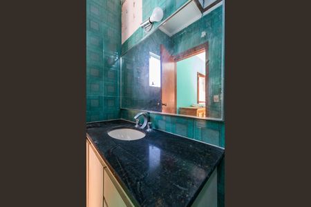 Casa à venda com 600m², 5 quartos e 6 vagas Casa à venda com 600m², 5 quartos e 6 vagasBanheiro da Suite 2