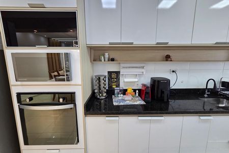 Apartamento para alugar com 118m², 3 quartos e 2 vagas Apartamento para alugar com 118m², 3 quartos e 2 vagasCozinha