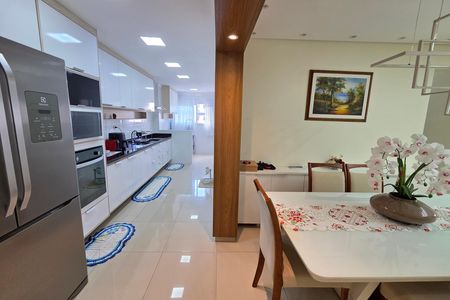 Apartamento para alugar com 118m², 3 quartos e 2 vagas Apartamento para alugar com 118m², 3 quartos e 2 vagasSala