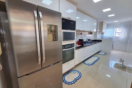 Apartamento para alugar com 118m², 3 quartos e 2 vagas Apartamento para alugar com 118m², 3 quartos e 2 vagasCozinha