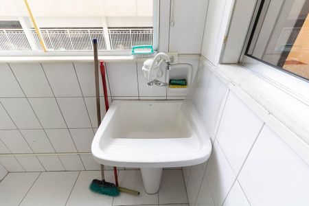 Apartamento para alugar com 111m², 2 quartos e 1 vagaÁrea de Serviço