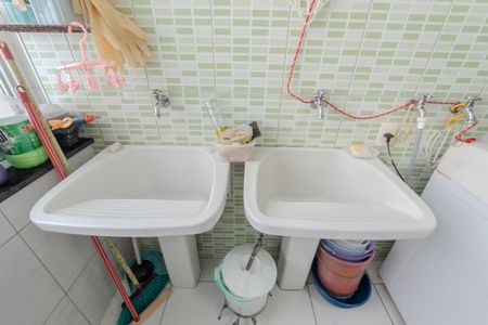 Apartamento à venda com 278m², 3 quartos e 2 vagas Apartamento à venda com 278m², 3 quartos e 2 vagasÁrea de Serviço