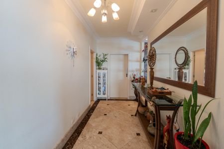 Apartamento à venda com 278m², 3 quartos e 2 vagas Apartamento à venda com 278m², 3 quartos e 2 vagasCorredor