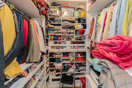 Apartamento à venda com 278m², 3 quartos e 2 vagas Apartamento à venda com 278m², 3 quartos e 2 vagasCloset da suíte 1