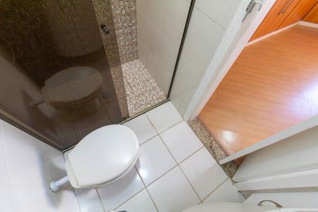 Banheiro da Suíte de casa de condomínio à venda com 2 quartos, 95m² em Vila Esperança, São Paulo
