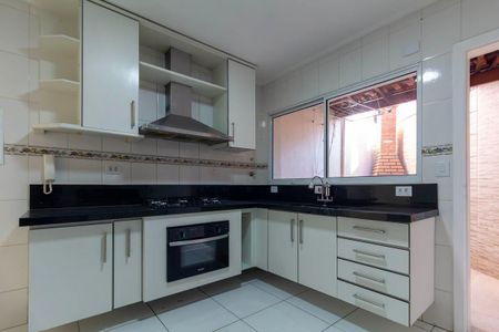 Cozinha de casa de condomínio à venda com 2 quartos, 95m² em Vila Esperança, São Paulo