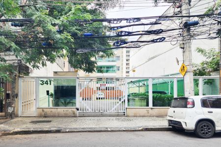 Apartamento para alugar com 66m², 2 quartos e 1 vagaFachada do Condomínio 