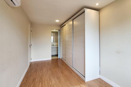 Apartamento para alugar com 66m², 2 quartos e 1 vagaSuíte 