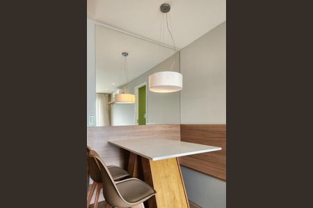 Apartamento para alugar com 66m², 2 quartos e 1 vagaSala 