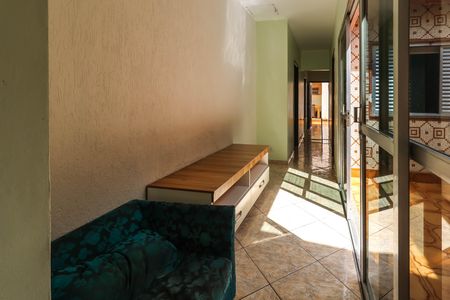 Casa à venda com 265m², 3 quartos e 3 vagasCorredor