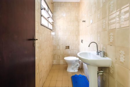 Casa à venda com 265m², 3 quartos e 3 vagasBanheiro