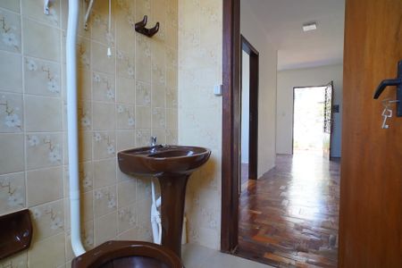 Casa à venda com 146m², 2 quartos e 2 vagasBanheiro Social