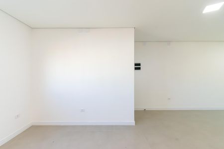 Sala de casa para alugar com 2 quartos, 84m² em Jardim Sao Roberto, São Paulo