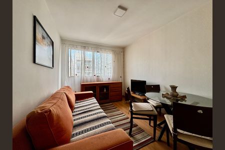 Apartamento à venda com 50m², 2 quartos e 1 vaga Apartamento à venda com 50m², 2 quartos e 1 vagaSala