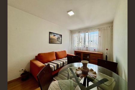 Apartamento à venda com 50m², 2 quartos e 1 vaga Apartamento à venda com 50m², 2 quartos e 1 vagaSala