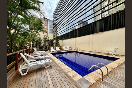 Apartamento à venda com 50m², 2 quartos e 1 vaga Apartamento à venda com 50m², 2 quartos e 1 vagaPscina