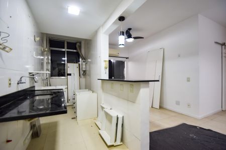 Apartamento à venda com 60m², 2 quartos e 1 vagaCozinha