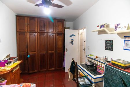 Casa à venda com 360m², 4 quartos e 4 vagas Casa à venda com 360m², 4 quartos e 4 vagasQuarto 4