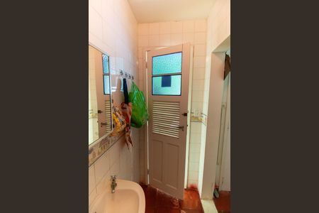 Casa à venda com 360m², 4 quartos e 4 vagas Casa à venda com 360m², 4 quartos e 4 vagasBanheiro de serviço