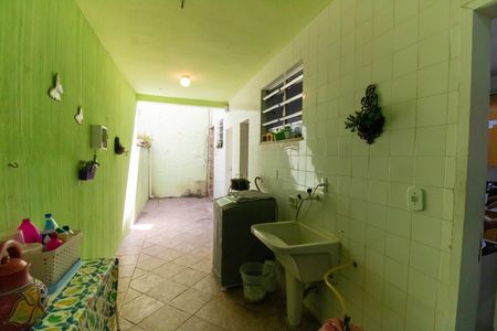Casa à venda com 360m², 4 quartos e 4 vagas Casa à venda com 360m², 4 quartos e 4 vagasÁrea de Serviço