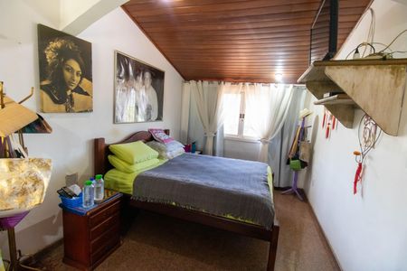 Casa à venda com 360m², 4 quartos e 4 vagas Casa à venda com 360m², 4 quartos e 4 vagasQuarto 3