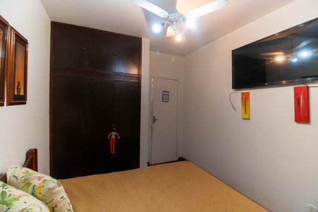 Casa à venda com 360m², 4 quartos e 4 vagas Casa à venda com 360m², 4 quartos e 4 vagasQuarto 2