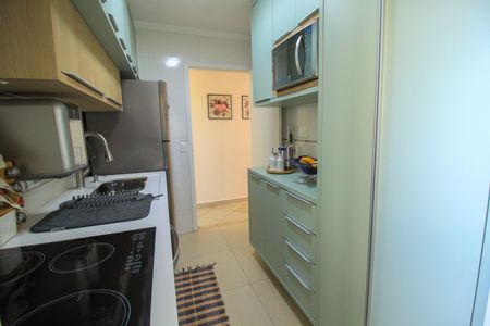 Apartamento à venda com 74m², 3 quartos e 2 vagasCozinha