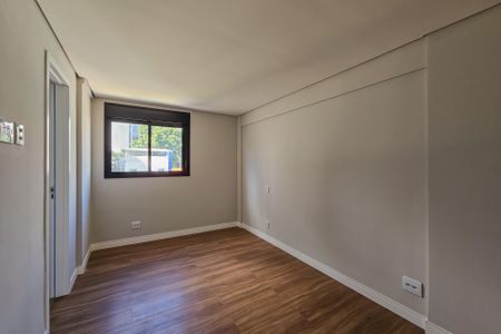 Apartamento à venda com 66m², 2 quartos e 2 vagas Apartamento à venda com 66m², 2 quartos e 2 vagasSuíte