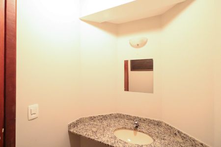 Apartamento para alugar com 206m², 4 quartos e 2 vagas Apartamento para alugar com 206m², 4 quartos e 2 vagasLavabo