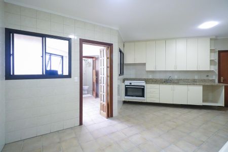 Apartamento para alugar com 206m², 4 quartos e 2 vagas Apartamento para alugar com 206m², 4 quartos e 2 vagasCozinha