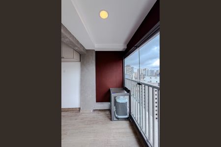 Varanda de kitnet/studio para alugar com 1 quarto, 21m² em Vila Mariana, São Paulo