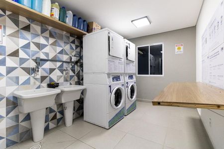 Apartamento à venda com 33m², 1 quarto e sem vagaÁrea comum - Lavanderia 
