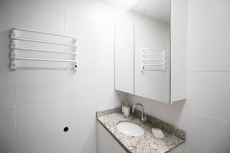 Casa de condomínio para alugar com 25m², 1 quarto e sem vaga Casa de condomínio para alugar com 25m², 1 quarto e sem vagaBanheiro