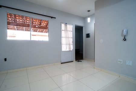 Casa para alugar com 60m², 1 quarto e 1 vagaSala