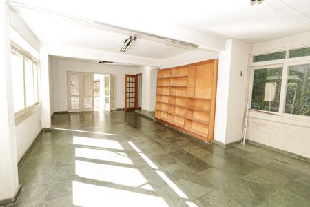 Casa à venda com 350m², 5 quartos e 2 vagasSala de Jogos